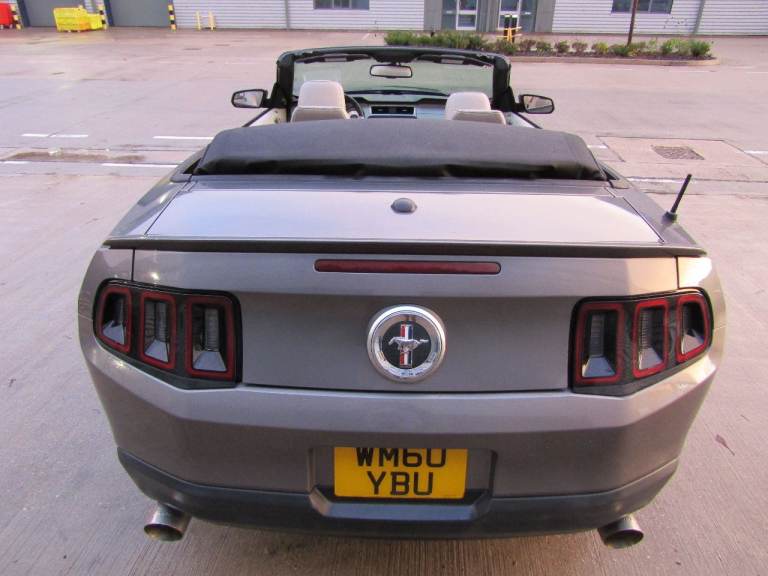 Ford Mustang 3 7 V6