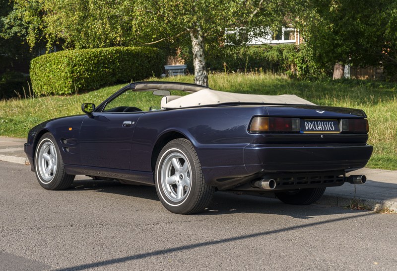 Aston Martin Virage Volante 5340Cc