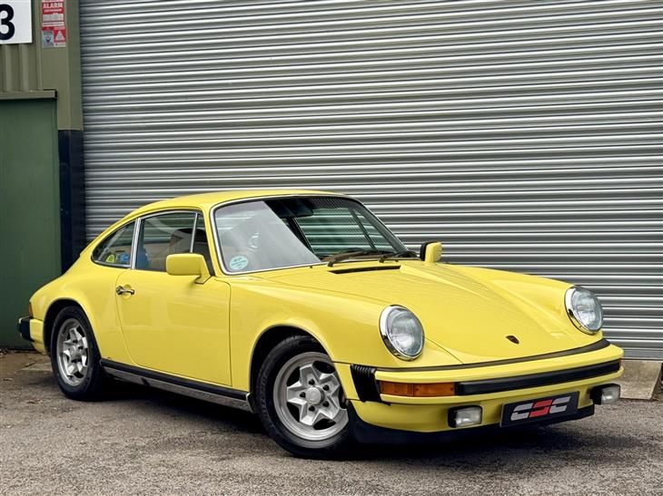 Porsche 2 7 911S Coupe