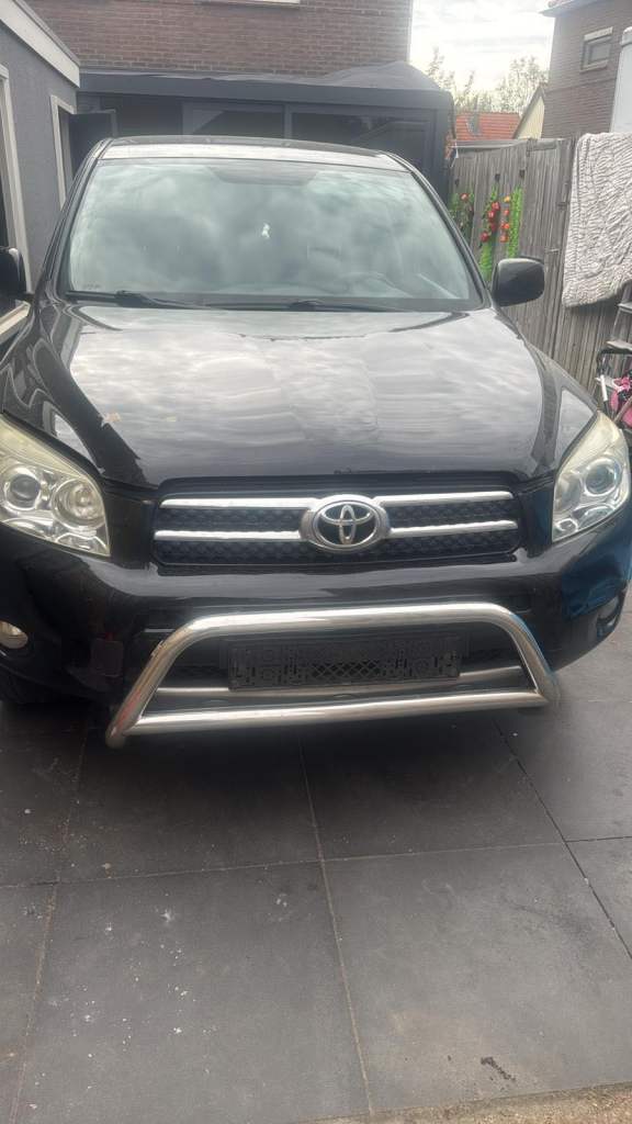 Toyota Rav4 2009 4X4 Sat-Nav