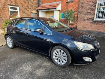 Opel Astra 2012 64