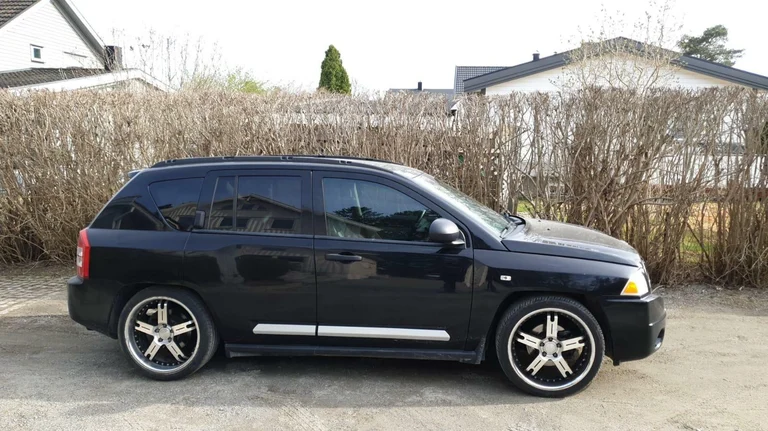 Jeep Compass 2 0 Litre