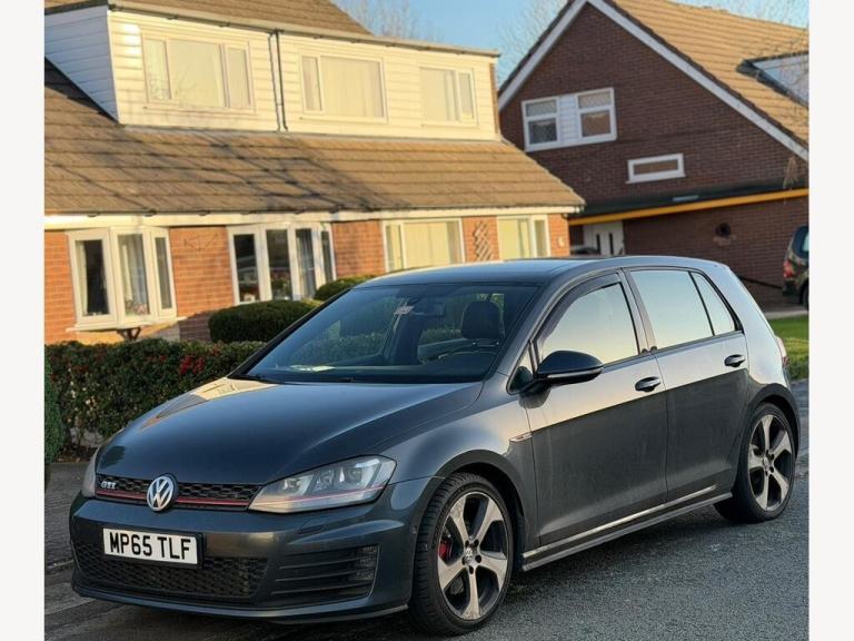 Volkswagen Golf Gti 2 0