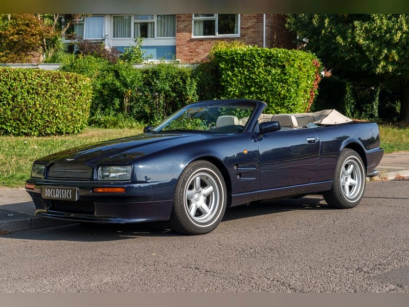 Aston Martin Virage Volante