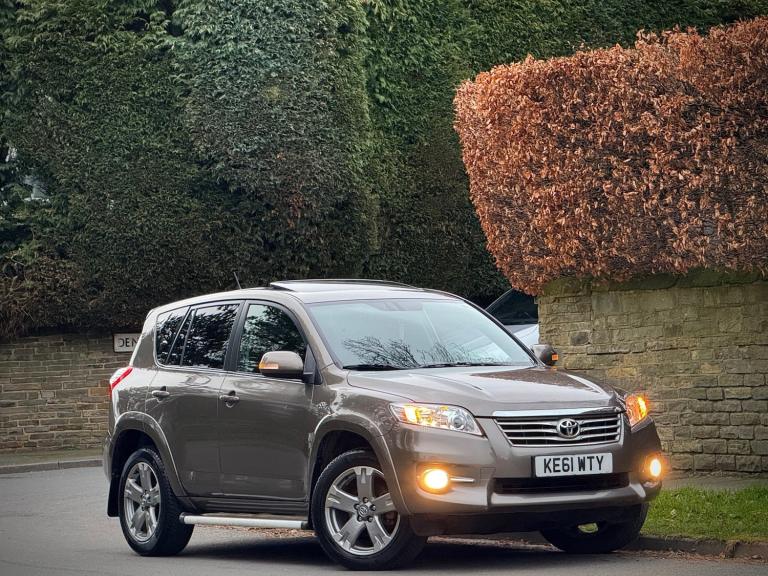 Toyota Rav4 2 2 D4-D