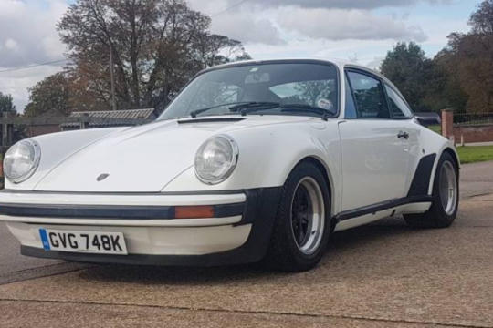 Porsche 911 2 7 T