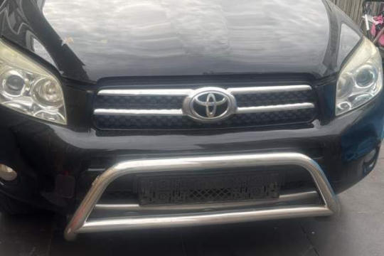 Toyota Rav4 2009 4X4 Sat-Nav