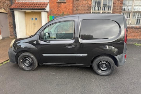 Renault Kangoo 2012 - Van