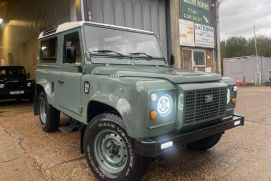 Land Rover Defender 902 5 Tdi