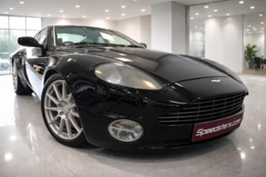 Aston Martin Vanquish S Coupe Tripple