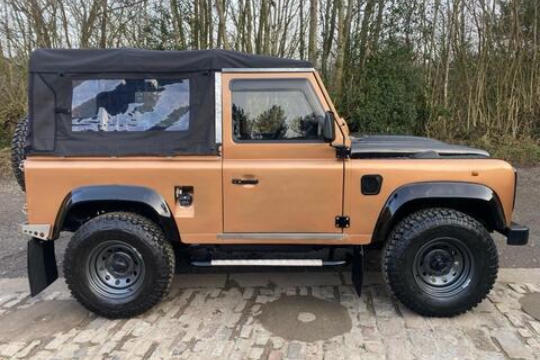 Land Rover Defender 902 5 Tdi