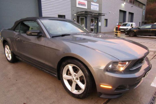 Ford Mustang 3 7 V6