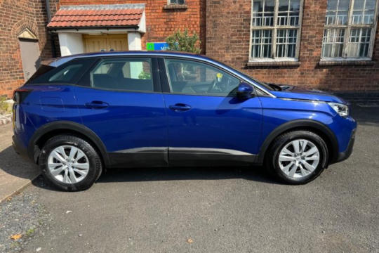 Peugeot 3008 1 5 Blue