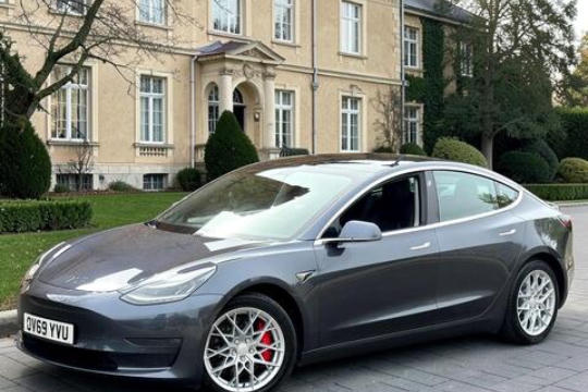 Tesla Model 3 Dual Motor