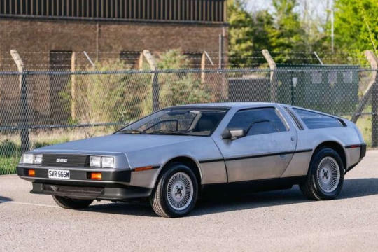 Delorean Dmc 12